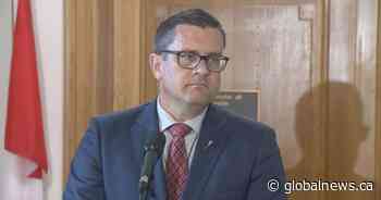 Saskatchewan offers more money to keep clinics open later