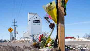 Community mourns 4 teens killed in western Manitoba crash, 5th in critical condition
