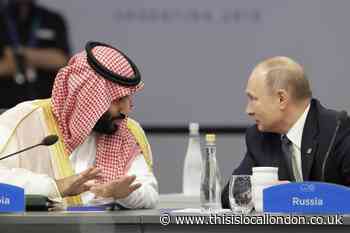 It Rises in the East and Falls in the West by Alexandre Gruffat, DC