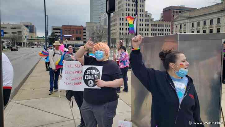 Rally at Allen County Courthouse supports transgender Hoosiers
