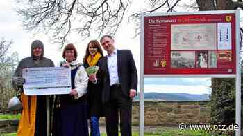 Sparkasse Kahla übergibt Spende an Orlamünder Burgverein
