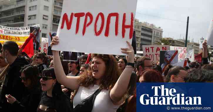 Tell us: how have you been affected by the train crash in Greece?