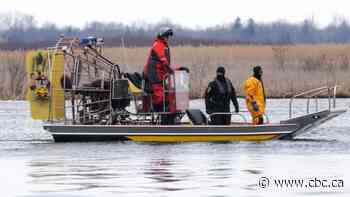 Police name 2 people recovered from St. Lawrence River, including man holding children's passports