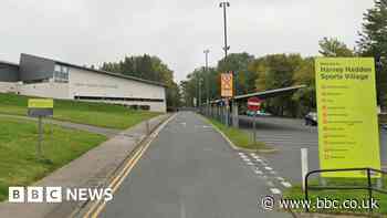 Nottingham: 'White collar' boxer injured in charity bout dies