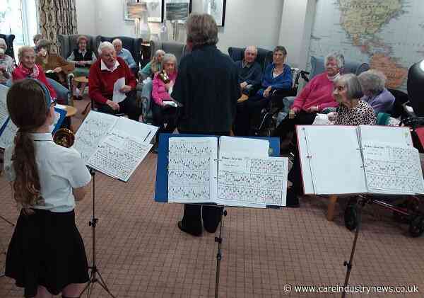 Children’s bells ring out to wow Dorset care home residents