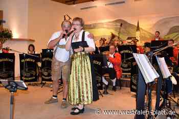 Musiker in Borgentreich-Körbecke holen den Gruß an Bürgermeister nach