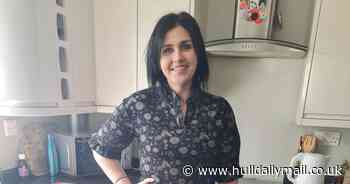 'Crisp addict' who lost 7st with gastric sleeve now spending £12,000 on excess skin removal