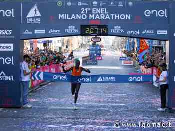 Milano Marathon all'ugandese Kwemoi. Bene Crippa all'esordio. Ha corso anche Renzi