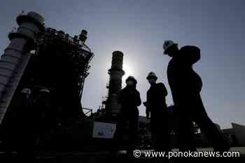 Saudis, other oil giants announce surprise production cuts