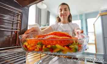 Eating late dinners may NOT harm our health