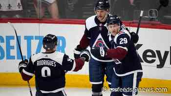 MacKinnon, Rantanen lead Avalanche to 5-2 win over Stars