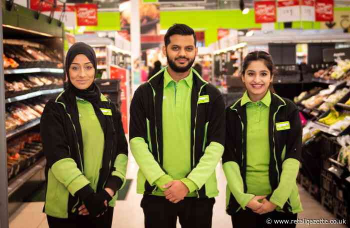 Asda offers staff the option to be paid early