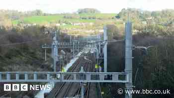 Flooding causes rail delays between Bristol and Swindon