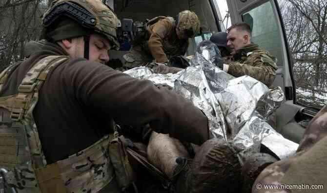 Guerre en Ukraine: à Bakhmout, la course contre la montre des médecins pour sauver les soldats blessés