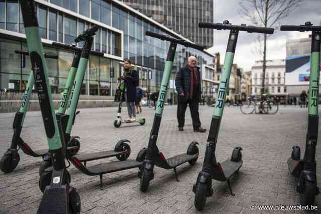 Geen verbod op deelsteps in Brussel, wel evaluatie: “Als er geen verbetering komt, zullen strengere maatregelen worden overwogen”