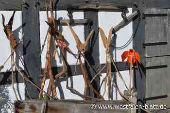 Fridolin Flotterhas eröffnet Osterfest an der Rürupsmühle in Löhne