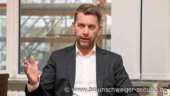 So präsentiert sich Wolfsburger OB Dennis Weilmann auf Tiktok