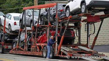 US sales at top automakers rise on improving inventory, Toyota struggles