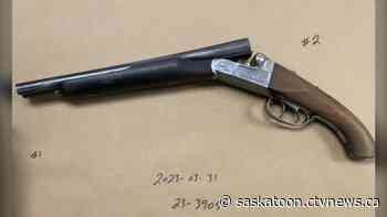 Saskatoon police seize sawed-off shotgun in arrest