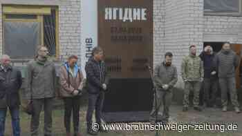 Habeck gedenkt in Ukraine qualvoll gestorbener Dorfbewohner