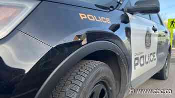 Calgary police arrest man after multiple stabbing incidents downtown