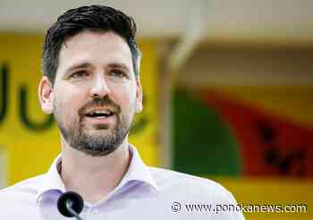 Ottawa may have to adjust future help for Ukrainian refugees: immigration minister