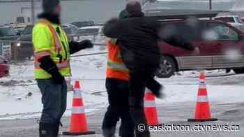 Saskatoon police investigate parking lot confrontation caught on video