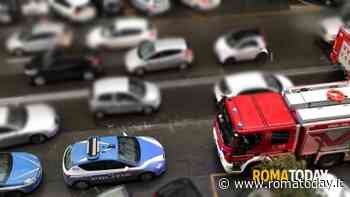 Esplode il motore del condizionatore d'aria, poi l'incendio. Intossicata una donna