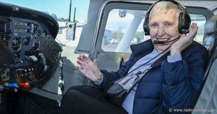 Wunsch erfüllt: 93-Jährige in Schottland fliegt Cessna