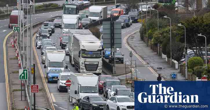 Drone footage shows hours-long queues at Dover over weekend – video
