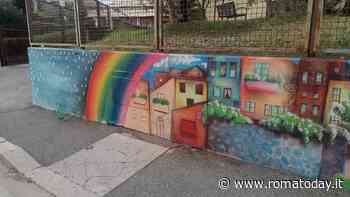 A Monte del pecoraro arrivano i colori: Agrestini firma il muro della chiesa