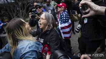 BILDSTRECKE - Donald Trumps Weg vor den Richter in Bildern