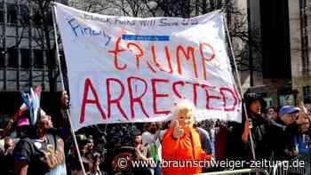 Anklage gegen Trump: Ex-Präsident vor Gericht eingetroffen