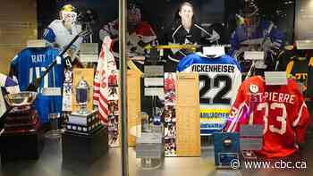 Hockey Hall of Fame debuts exhibit on women's game with star players on hand