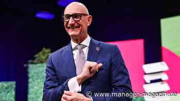 Deutsche Telekom Hauptversammlung: Laut Tim Höttges hat der Telekomkonzern die Mehrheit an T-Mobile US übernommen