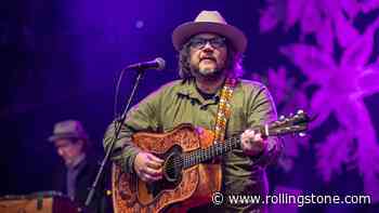 Wilco’s Jeff Tweedy Will Tour Solo This Summer