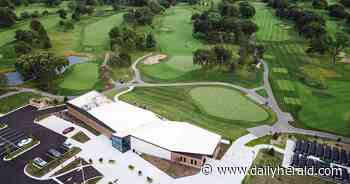 Heritage Oaks golf instructor, practice range honored