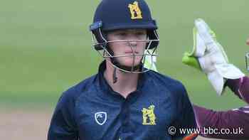 Dan Mousley: Warwickshire batter extends deal until 2025