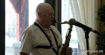Kingston, Ont. retirement home residents ‘jazz it up’