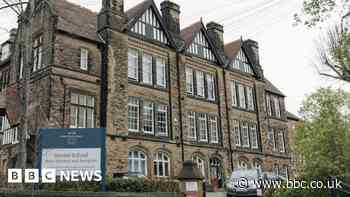 Sheffield teacher banned for inappropriate pupil relationship