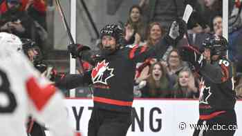 Natalie Spooner scores 1st goal as a mom in Canada's opening win at worlds
