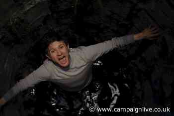 Tesco Mobile's trolley becomes man's best friend