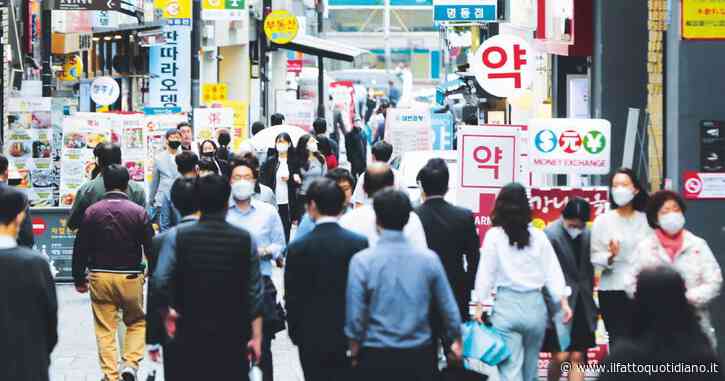Denatalità, la cultura coreana è troppo restrittiva: le donne si ribellano coi quattro ‘no’