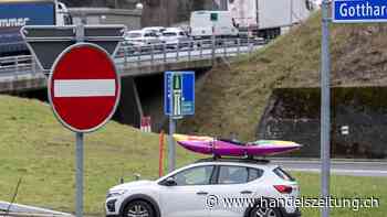 Neun Kilometer Stau vor dem Gotthard am Donnerstag