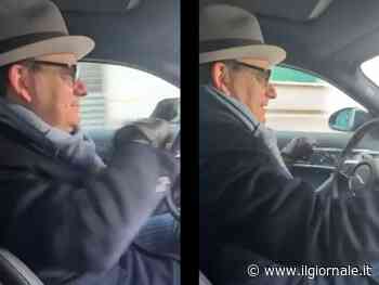 L'assessore festeggia dopo aver pagato la multa: "Beffa alle autorità"