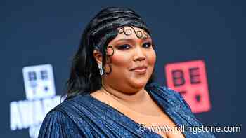 Lizzo ‘Cried All Day’ Thinking About Her Late Dad After ‘Mandalorian’ Cameo