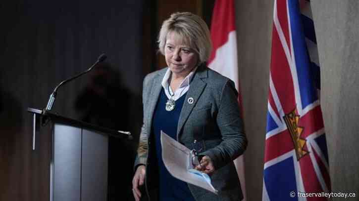 B.C. lifts health-care mask rules as province emerges from pandemic, Henry says