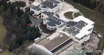 Two arrested on charges of trespassing at Michael Jordan's Highland Park home Tuesday