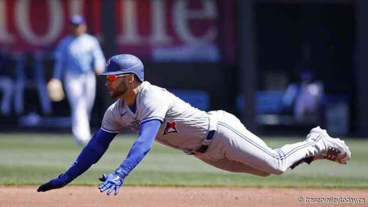 Gausman leads Blue Jays to 3rd straight win over Royals, 6-3