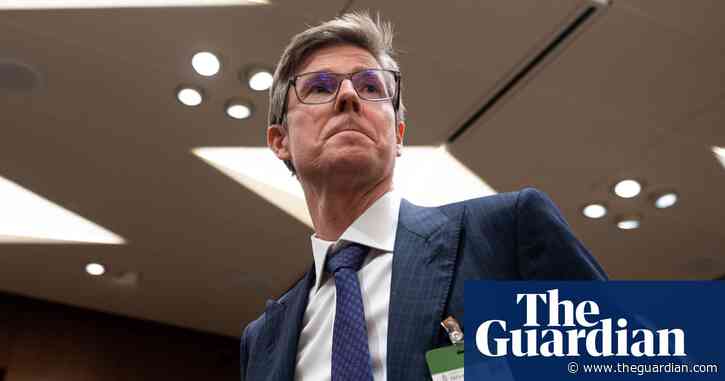 Chief of top Canadian grocery chain gets $1.2m raise amid criticism over prices